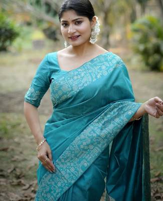 blue silk blend designer saree 3