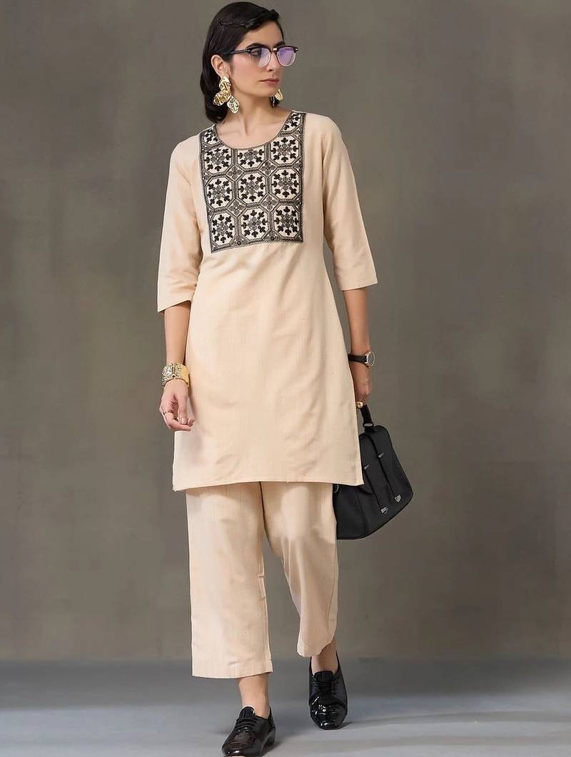 structured women embroidered kurta with trousers
