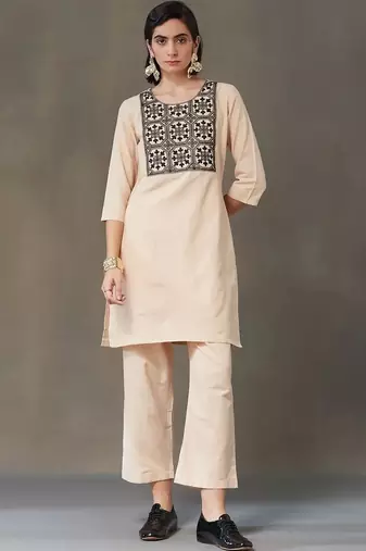 structured women embroidered kurta with trousers