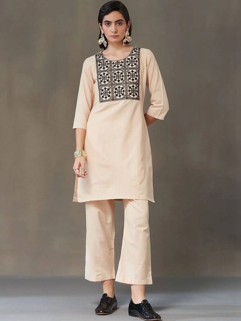 structured women embroidered kurta with trousers