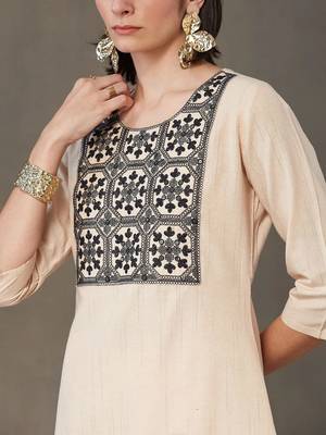 structured women embroidered kurta with trousers 5