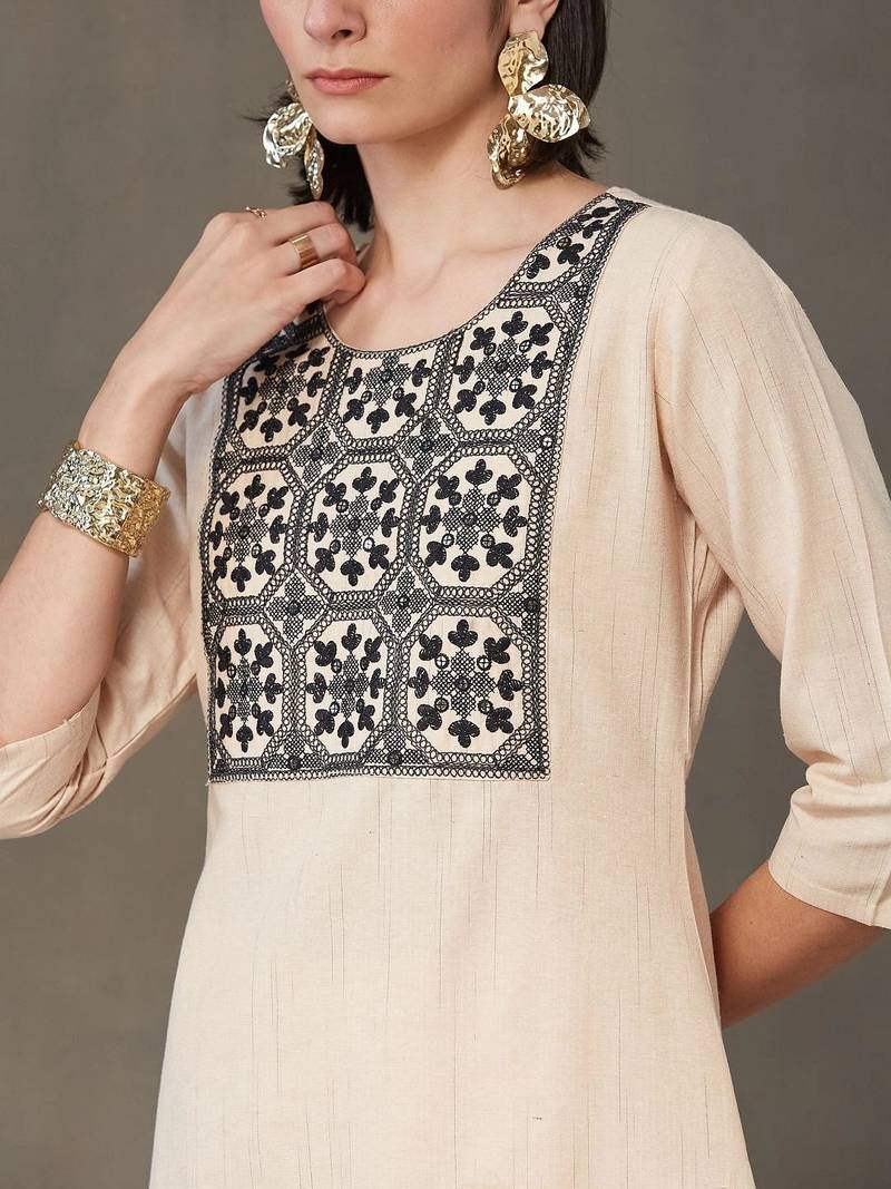 structured women embroidered kurta with trousers