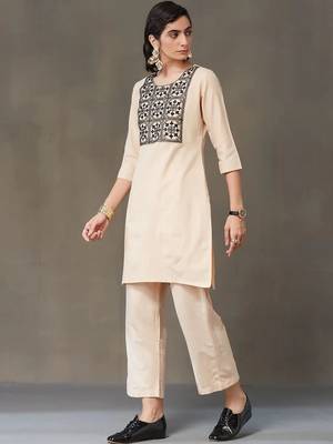 structured women embroidered kurta with trousers 6