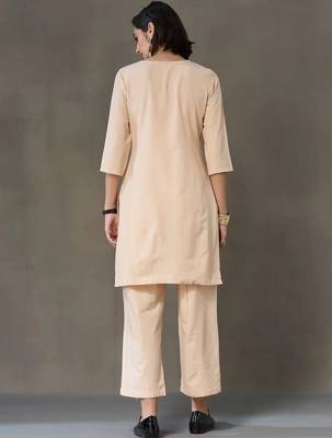 structured women embroidered kurta with trousers 7