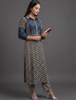 tailored women printed kurta with trousers 7