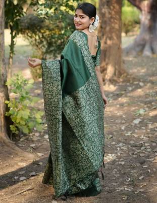 green silk blend saree 2