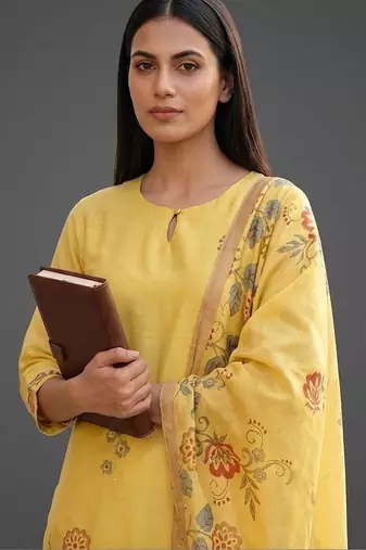 workwear women printed kurta with trousers with dupatta
