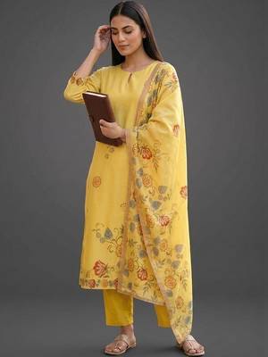 workwear women printed kurta with trousers with dupatta 5