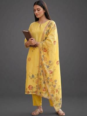 workwear women printed kurta with trousers with dupatta 7