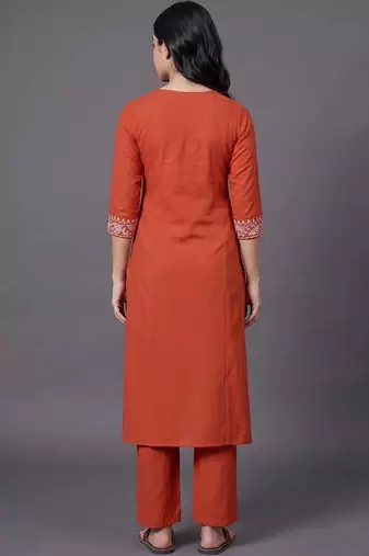structured women embroidered kurta with trousers