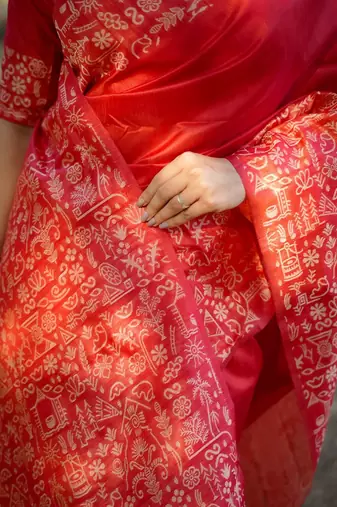 red silk blend saree
