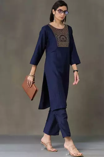 structured women embroidered kurta with trousers