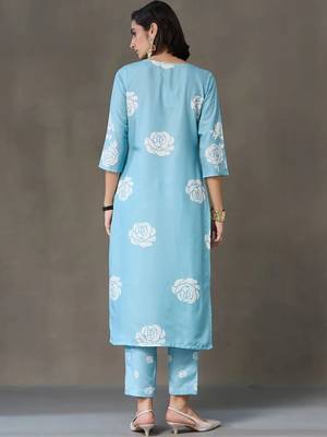 formal women printed kurta with trousers 7