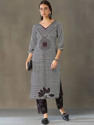 everyday workwear women printed kurta with palazzos 1