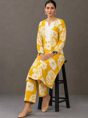 formal women printed kurta with palazzos 2
