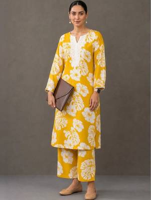formal women printed kurta with palazzos 3