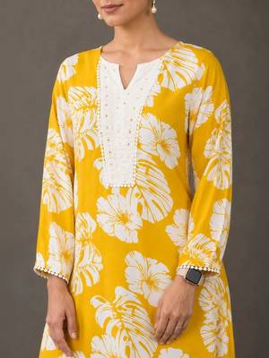 formal women printed kurta with palazzos 6