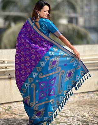 purple floral zari patola saree 3