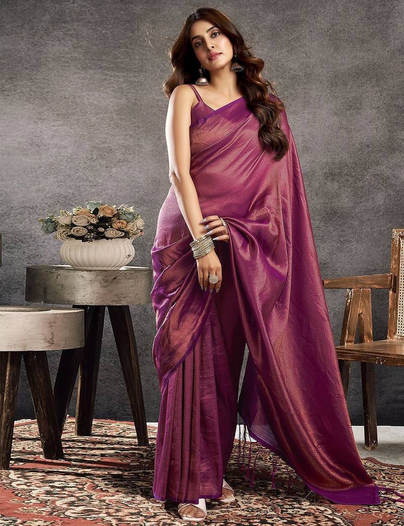 gold woven design banarasi saree