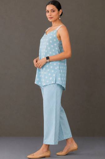 smart women printed kurti with palazzos