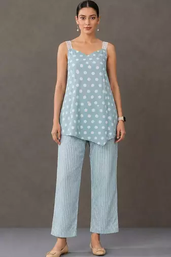 smart women printed kurti with palazzos