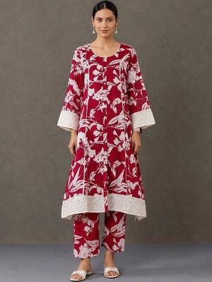 tailored women printed kurta with trousers 1
