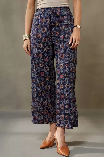 tailored women printed kurta with palazzos