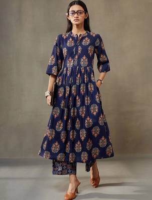 tailored women printed kurta with palazzos 5