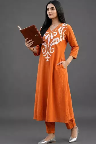smart womens latest kurta set