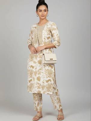 smart women printed kurta with trousers 3