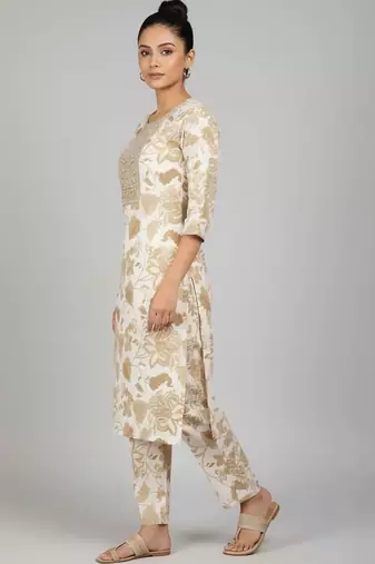 smart women printed kurta with trousers