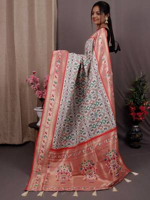 white white & red ethnic motifs zari handloom banarasi saree 2