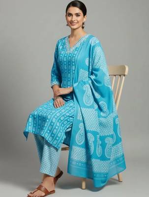 smart women printed kurta with trousers with dupatta 5