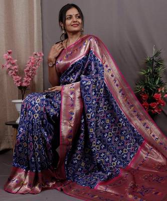 blue blue & pink woven design zari silk blend patola saree 3
