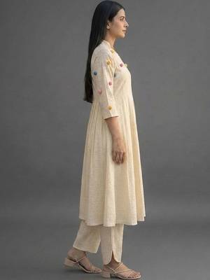 workwear women striped kurta with trousers 6