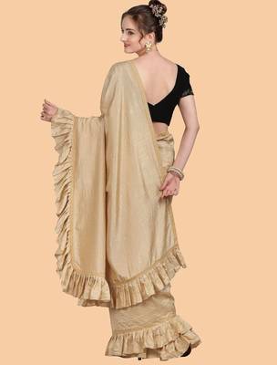 gold gold-toned silk blend saree 4