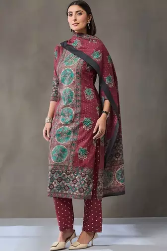 tailored women printed kurta with trousers with dupatta
