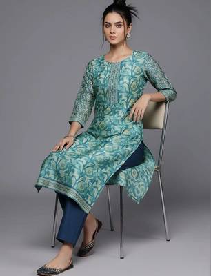 formal women printed kurta with trousers with dupatta 5