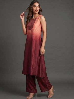 tailored women dyed kurta with palazzos 4