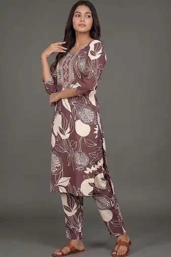 tailored women printed kurta with trousers