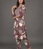 tailored women printed kurta with trousers
