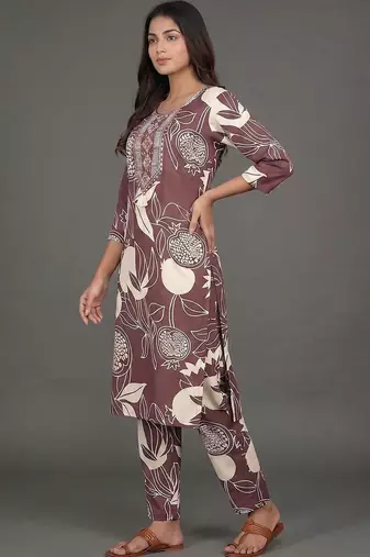 tailored women printed kurta with trousers