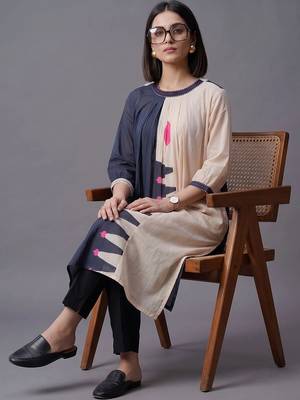 workwear women colourblocked kurta with trousers 6
