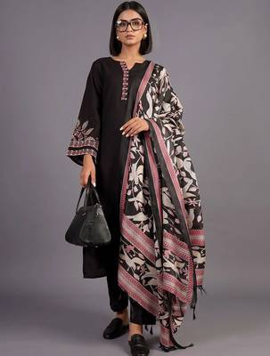 smart women kurta with trousers with dupatta 1