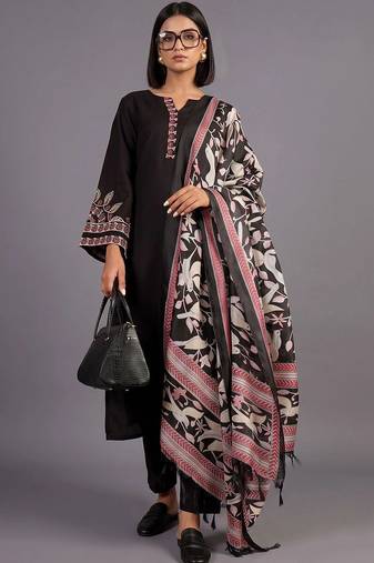 smart women kurta with trousers with dupatta