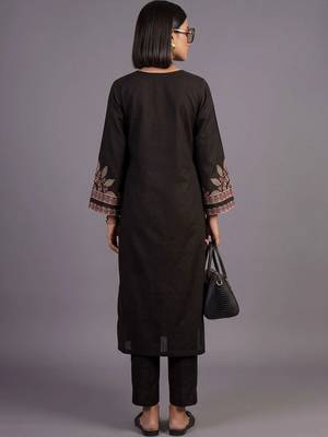 smart women kurta with trousers with dupatta 4