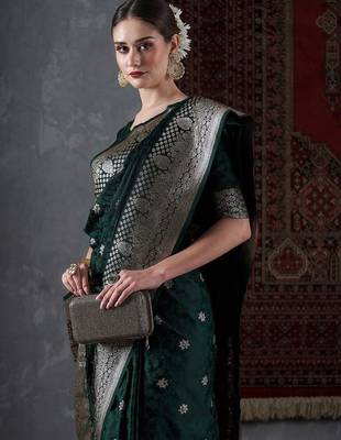 green green & gold-toned ethnic motifs woven design zari satin banarasi saree 4