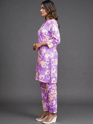 formal women printed kurta with trousers 2