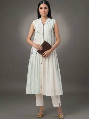 workwear women striped kurta with trousers 3