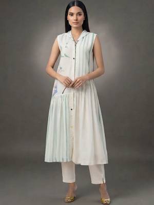 workwear women striped kurta with trousers 4